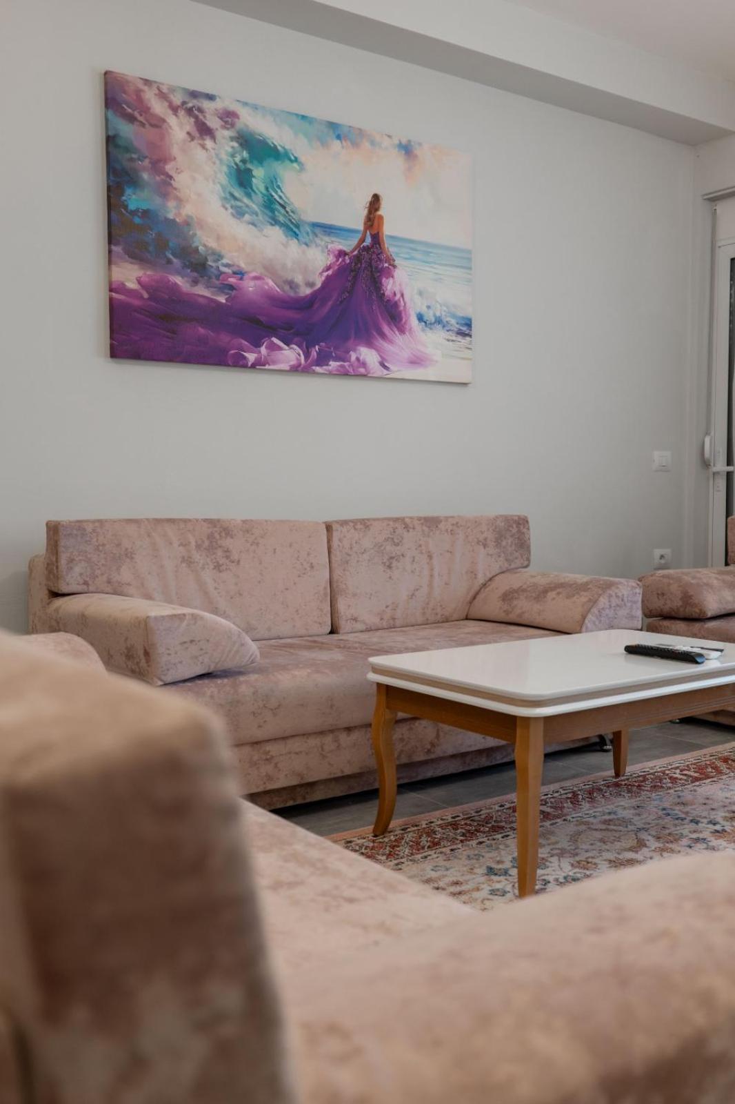 Esel Apartments Sarandë Buitenkant foto