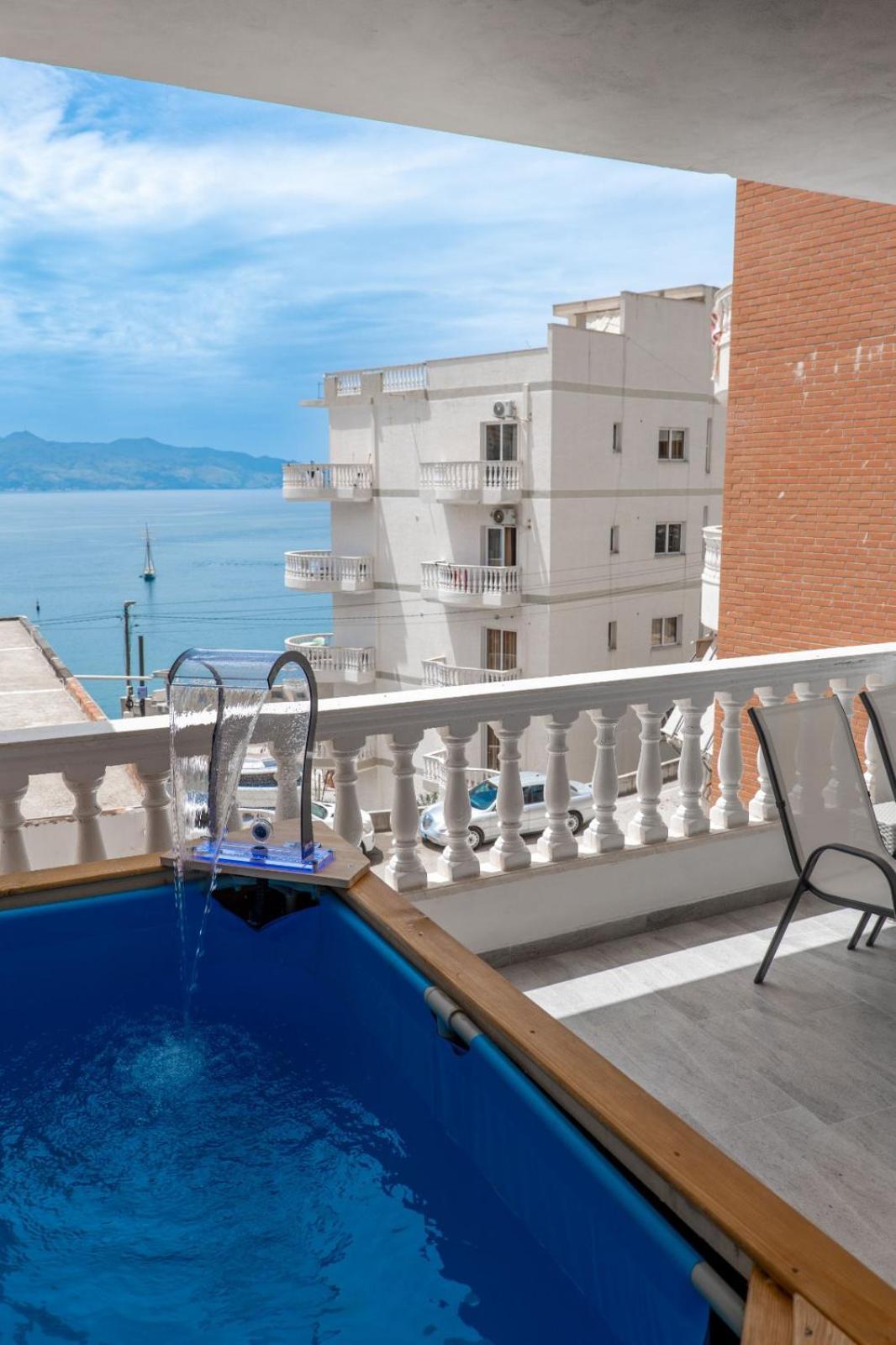 Esel Apartments Sarandë Buitenkant foto
