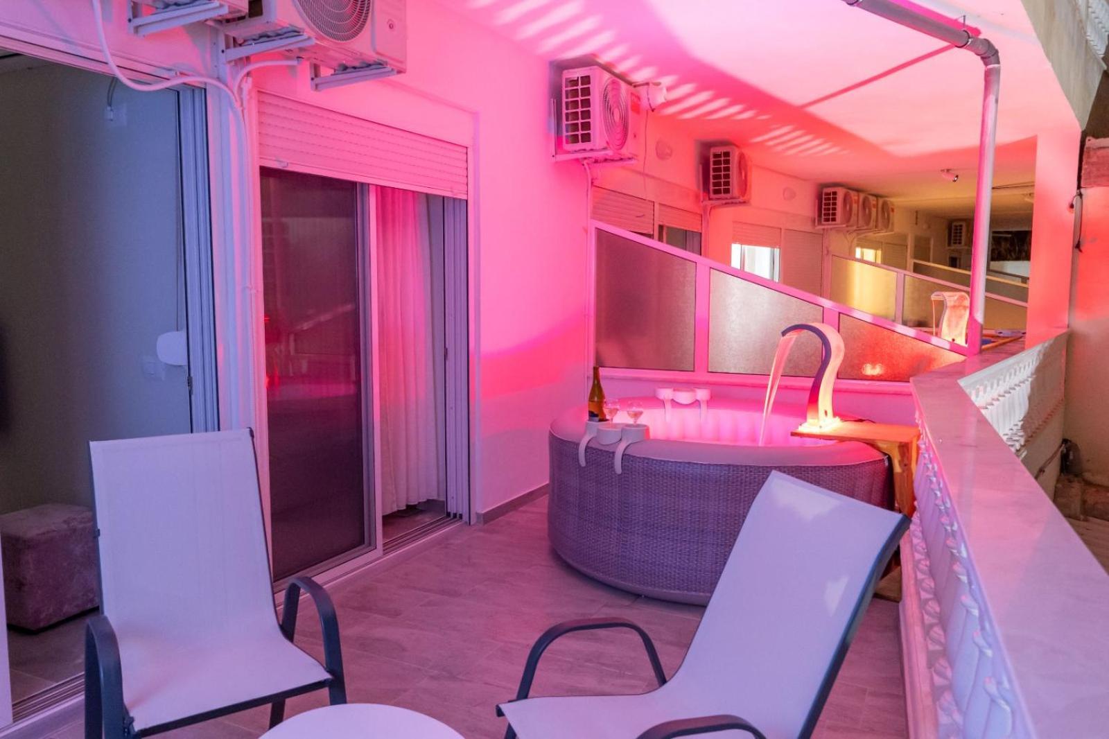 Esel Apartments Sarandë Buitenkant foto