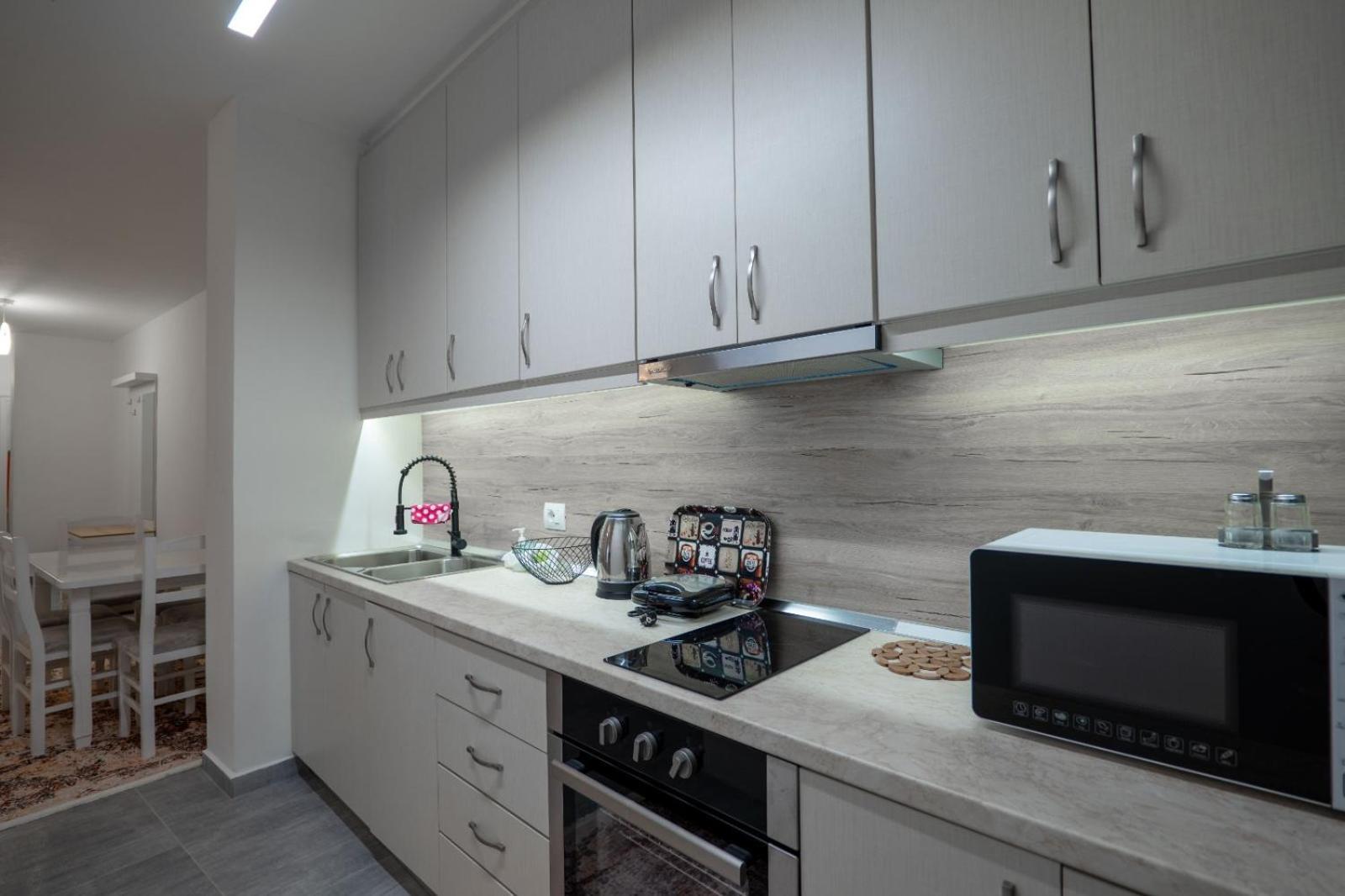 Esel Apartments Sarandë Buitenkant foto