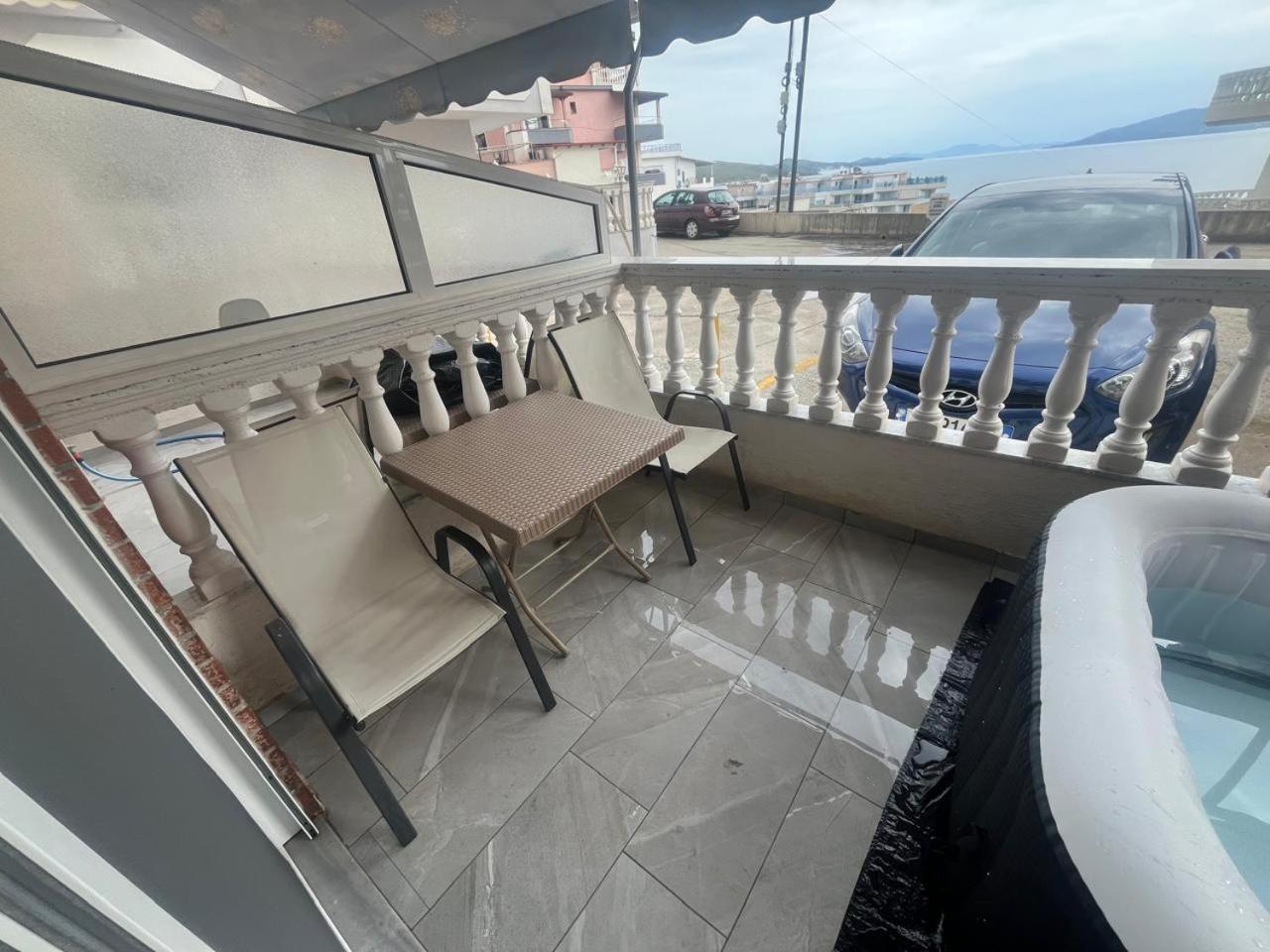 Esel Apartments Sarandë Buitenkant foto